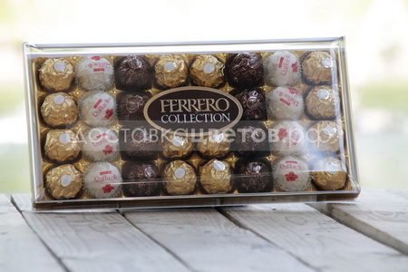 Набор конфет "Ferrero Collection" 359г